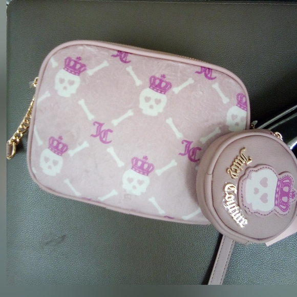 Betsey Johnson Pink Crossbody Purse w/Skulls - Picture 1 of 4
